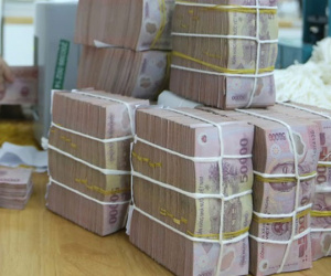 Ngân hàng Nhà nước bơm mạnh tiền ra thị trường
