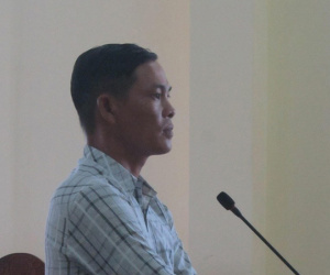Đi tù vì không trả lại tiền bị chuyển nhầm vào tài khoản