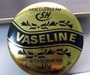 Thu hồi khẩn kem dưỡng ẩm Vaseline SH do không đạt chất lượng