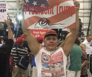 Nghi phạm phát tán bưu kiện chứa bom ở Mỹ 'coi Trump như cha'