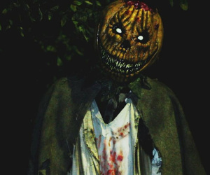 Trang trí Halloween rùng rợn, ám ảnh: Đừng để lại vết sẹo cho tâm hồn con trẻ
