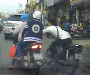 Bắt 2 thanh niên giật túi xách làm cô gái tử vong trên cầu Thủ Thiêm