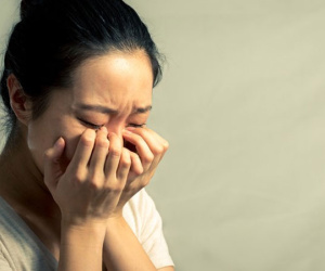 Vợ đau đẻ chồng vẫn bận ôm bồ, tới khi mẹ tròn con vuông tiết lộ của cô mới gây choáng váng