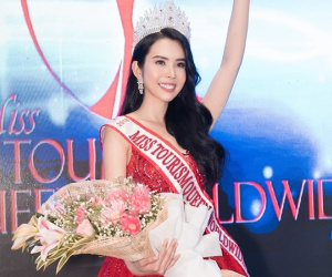 Chân dài Việt sở hữu 'vòng ba 100' đăng quang Hoa hậu Du lịch Thế giới 2018