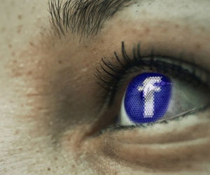 Facebook biết những gì về bạn?