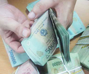 Người đàn ông hoang báo bị cướp 800 triệu