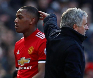 MU sống tạm: Martial cứu Mourinho đến bao giờ?