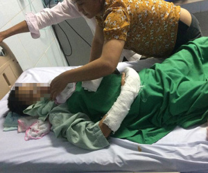 Tâm sự nghẹn ngào của mẹ nữ sinh lớp 9 bị nam sinh lớp 7 hiếp dâm, cứa cổ