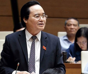 'Quy định đuổi học sinh viên bán dâm do cán bộ ý thức kém đưa lên'
