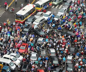 Cho phép Hà Nội thu phí vào nội đô để giảm ùn tắc