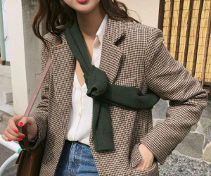 Ngoài blazer đen, có tới 5 kiểu blazer đẹp thôi rồi dành cho các nàng công sở