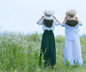 Về nhà mẹ đẻ ngủ một tối, tôi choáng váng khi nhận ra bộ mặt thật của cô bạn thân và gã chồng phản bội