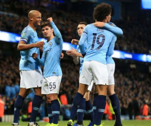 Video Clip: Sao trẻ tỏa sáng đưa Man City vào tứ kết cúp Liên đoàn