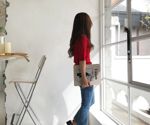 Tận cùng cô đơn: Tự lập nick giả nhắc mình ngủ sớm, để 'relationship', mua bánh kem kỷ niệm hẹn hò như thật!