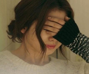 Bỏ vợ 'mái già' không biết đẻ theo bồ chửa con trai, 2 năm sau chồng quỳ trong nước mắt
