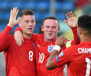 Sốc: Wayne Rooney sắp nhận lại băng thủ quân tuyển Anh
