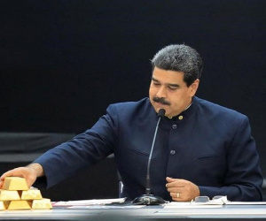 Lo ‘mất trắng’, Venezuela gấp rút vận chuyển 14 tấn vàng từ Anh về nước