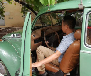 Thuê thám tử theo dõi con, đại gia đất Cảng phát hiện vợ ngoại tình