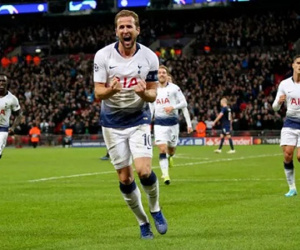 Kane lập cú đúp, Tottenham thổi bùng hy vọng đi tiếp