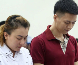 Ông bố hành hạ con 10 tuổi bất ngờ chấp nhận án phạt 78 tháng