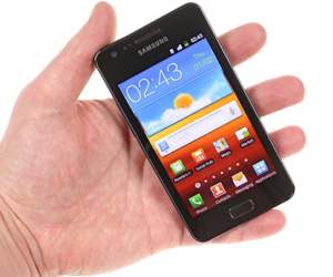 Samsung có thể ra smartphone Galaxy R giá rẻ