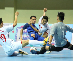 Thua ngược Thái Lan, ĐT futsal Việt Nam gặp Malaysia tại bán kết
