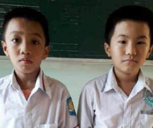 Đi học về nhặt được 15 triệu, 2 học sinh mang đến xã nhờ tìm người đánh rơi