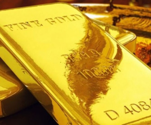 Giá vàng giảm khi đồng USD không ngừng lên giá