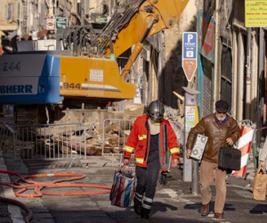 Tìm thấy 7 thi thể trong nhà sập, thị trưởng Marseille bị yêu cầu từ chức