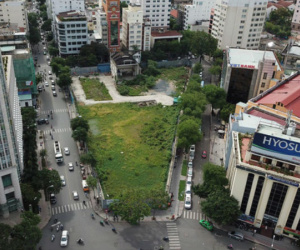 Ông Nguyễn Hữu Tín và 4 bị can bị khởi tố liên quan khu đất vàng 6.000m2