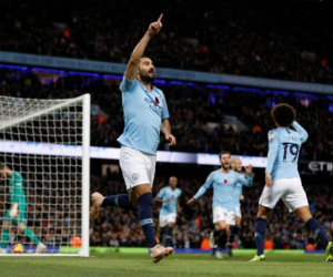 Man City thắng đậm Man Utd, trở lại ngôi đầu Ngoại hạng Anh