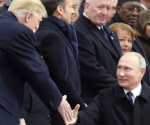 Nhà Trắng tiết lộ cuộc gặp chóng vánh giữa ông Trump và ông Putin ở Pháp