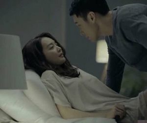 Tin nhắn 'bóc mẽ' bí mật của chồng trong đêm tân hôn và cú đáp trả sâu cay của cô vợ để bảo vệ hạnh phúc