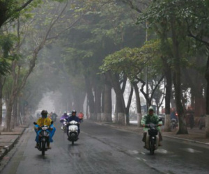 Dự báo thời tiết 13/11: Hà Nội tiếp tục mưa rào sáng sớm