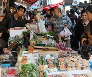 Nhật Bản tăng trưởng âm