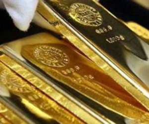 Giá vàng hôm nay 15/11: USD hừng hực, vàng chìm nghỉm