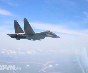 Việt Nam nghiên cứu chế tạo vật tư sửa chữa máy bay Su-27