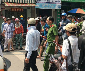 Hai cảnh sát ở TP HCM bị bắt với cáo buộc dùng nhục hình
