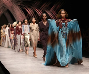 Vietnam International Fashion Week tiếp tục bị loạt người mẫu tố chậm tiền: Thu/Đông đã qua mà catxe mùa Xuân/Hè vẫn chưa thấy!