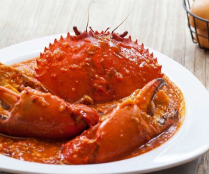 Phế phẩm bỏ đi ở Việt Nam, sang Singapore tạo nên cơn sốt đồ ăn vặt