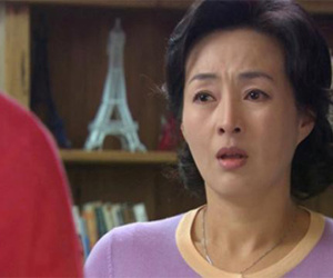 Vợ mang bầu vẫn ngang nhiên ngoại tình đến lúc tôi đòi ly hôn thì mẹ vợ 'lật giọng' bênh con gái với lập luận vô lối