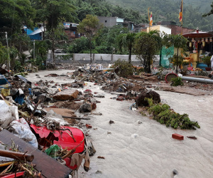 Hiện trường lũ cuốn, sạt lở làm 12 người tử vong ở Nha Trang