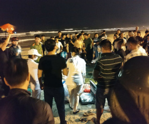 Hai du khách Hà Lan tử vong khi tắm biển Lăng Cô ở Huế