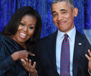 Ra mắt tự truyện, bà Obama sắp giúp cả nhà trở thành tỷ phú đôla