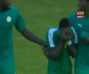 Sadio Mane bật khóc vì bị cổ động viên nhà la ó ở cúp châu Phi