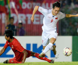 Vì sao tuyển Việt Nam không chơi tấn công áp đặt ở AFF Cup?