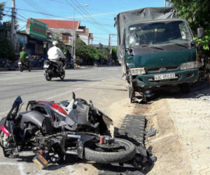 'Xe điên' gây tai nạn liên hoàn, 3 người thương vong