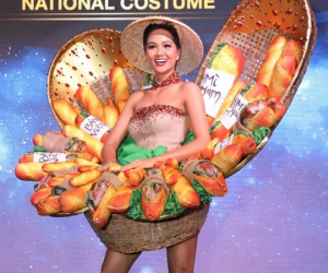 Hoa hậu H'Hen Niê chính thức công bố sẽ chọn 'Bánh mì' là trang phục dân tộc đi thi Miss Universe năm nay