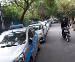 20.000 taxi 'khoác đồng phục', phân vùng hoạt động: Chuyên gia nói gì?