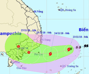 Bão cách bờ 450km, miền Trung, miền Nam sắp mưa lớn